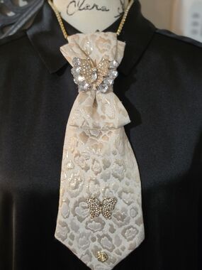 Elegant Cream Brooch Tie Necklace with Crystal Butterfly Accent